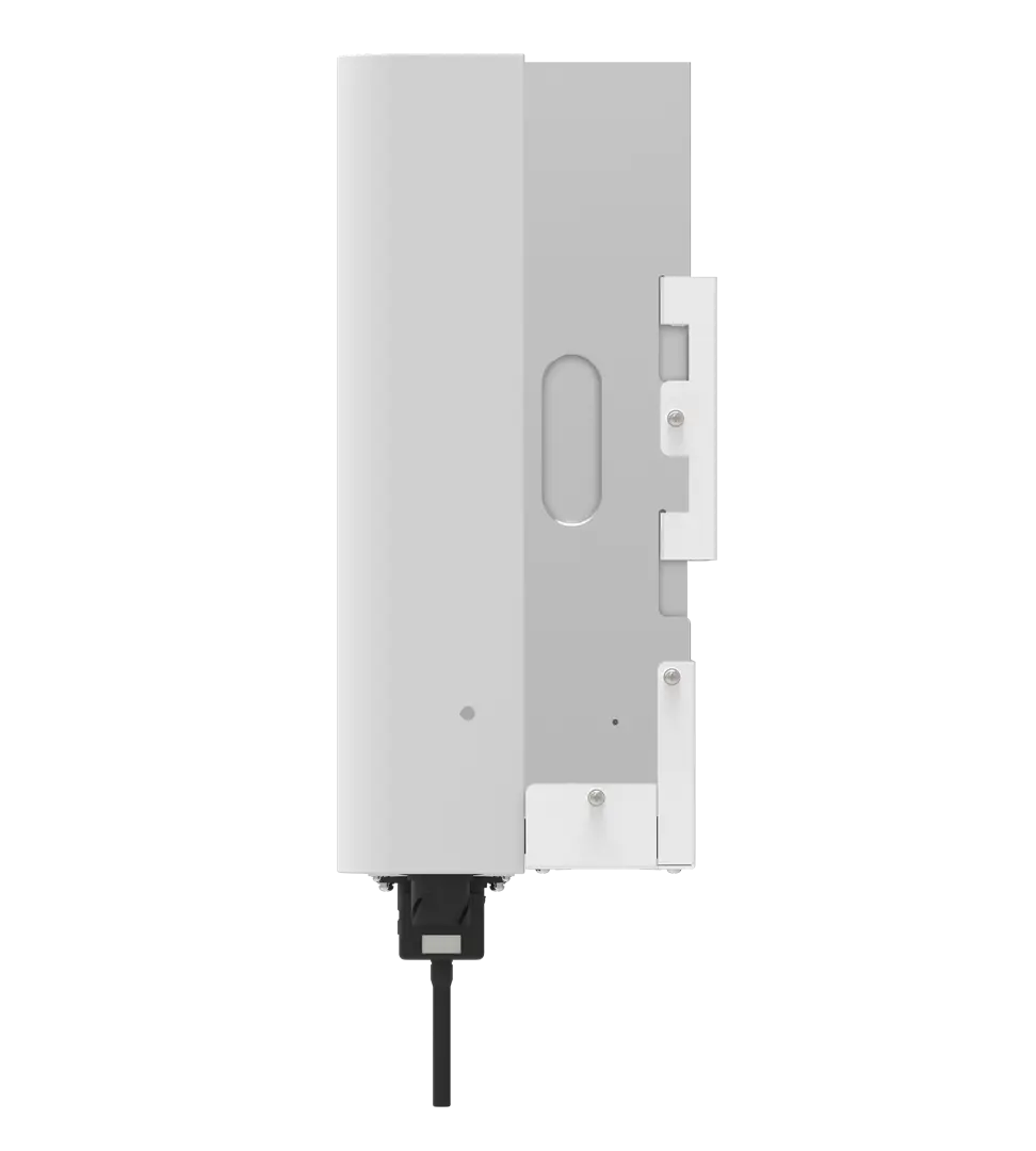 What are the key differences between on-grid inverters and off-grid inverters?